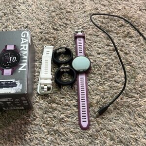 Garmin Forerunner 165 Music Smartwatch